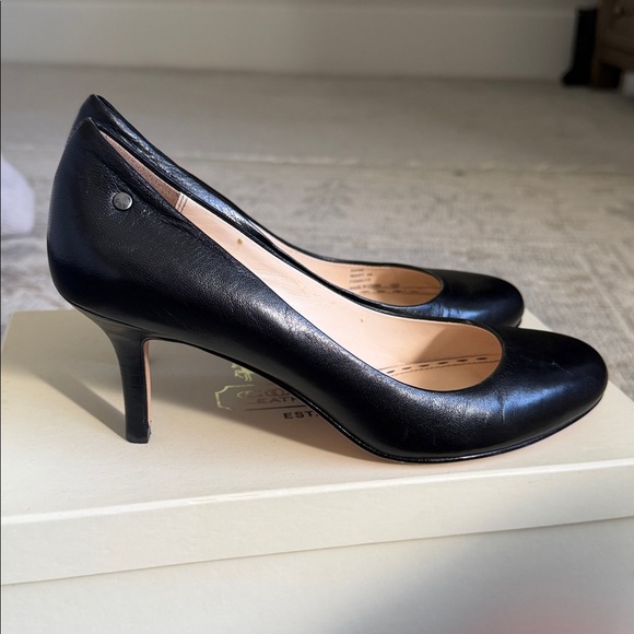 COACH Leather Pumps size 6 (with box) - Picture 6 of 7